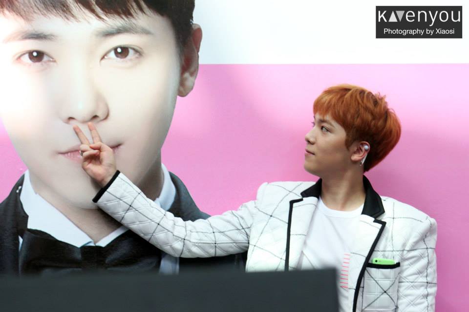 190714 - lee hongki proposal @ singapour 04